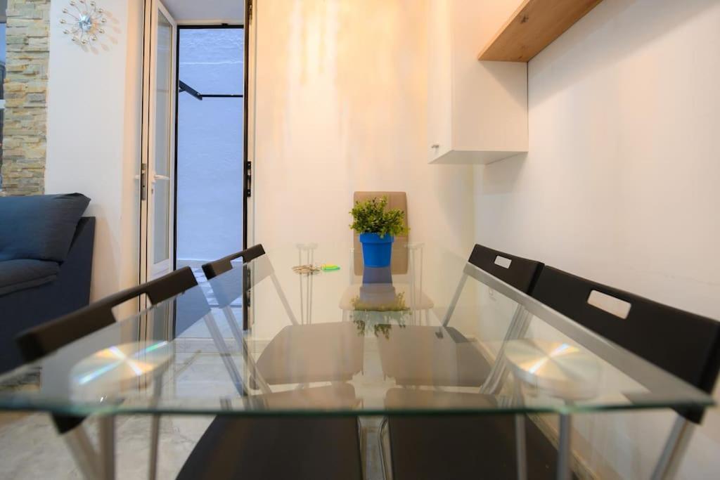 Encantador Apartamento Temporal Centrico Con Patio Privado Mpe51 Appartement Madrid Buitenkant foto