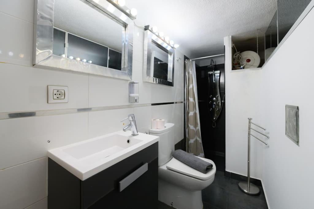 Encantador Apartamento Temporal Centrico Con Patio Privado Mpe51 Appartement Madrid Buitenkant foto
