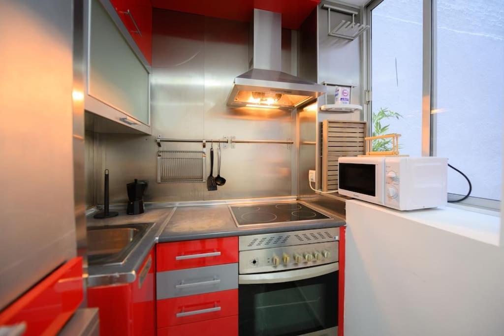 Encantador Apartamento Temporal Centrico Con Patio Privado Mpe51 Appartement Madrid Buitenkant foto